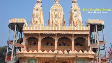 माँ वैष्णो देवी मंदिर, उसायनी 7 दार्शनिक स्थल, धार्मिक स्थल Temple is about 10 kms away from Firozabad Tundla route , there is a mandatory demand from any true mind here. There is a fair in Navadurga every year and thousands of people come from far and wide to visit the temple of Shradalu Demands for fulfilling vows and Lajja are also offered here in a considerable number.