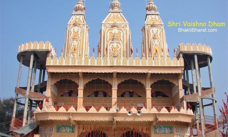 दार्शनिक स्थल, धार्मिक स्थल Temple is about 10 kms away from Firozabad Tundla route , there is a mandatory demand from any true mind here. There is a fair in Navadurga every year and thousands of people come from far and wide to visit the temple of Shradalu Demands for fulfilling vows and Lajja are also offered here in a considerable number.