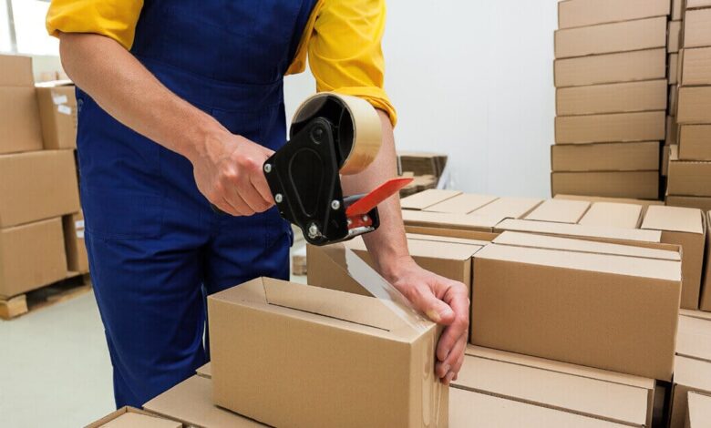 Firozabad Jobs Uneducated or High School-educated young men and women are required for packing work.