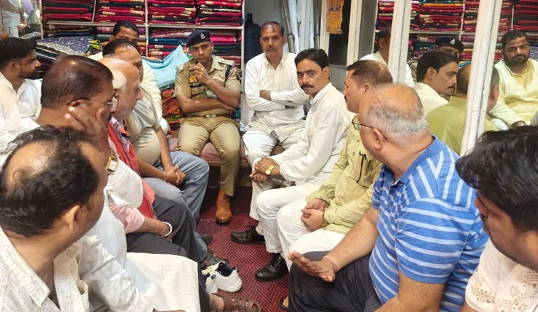 SP City heard the problems of traders in the Vyapari Chai Chaupal